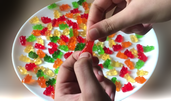 My Ultimate Homemade Fruit Juice Gummies (Honey-Sweetened & Kitchen-Tested!)