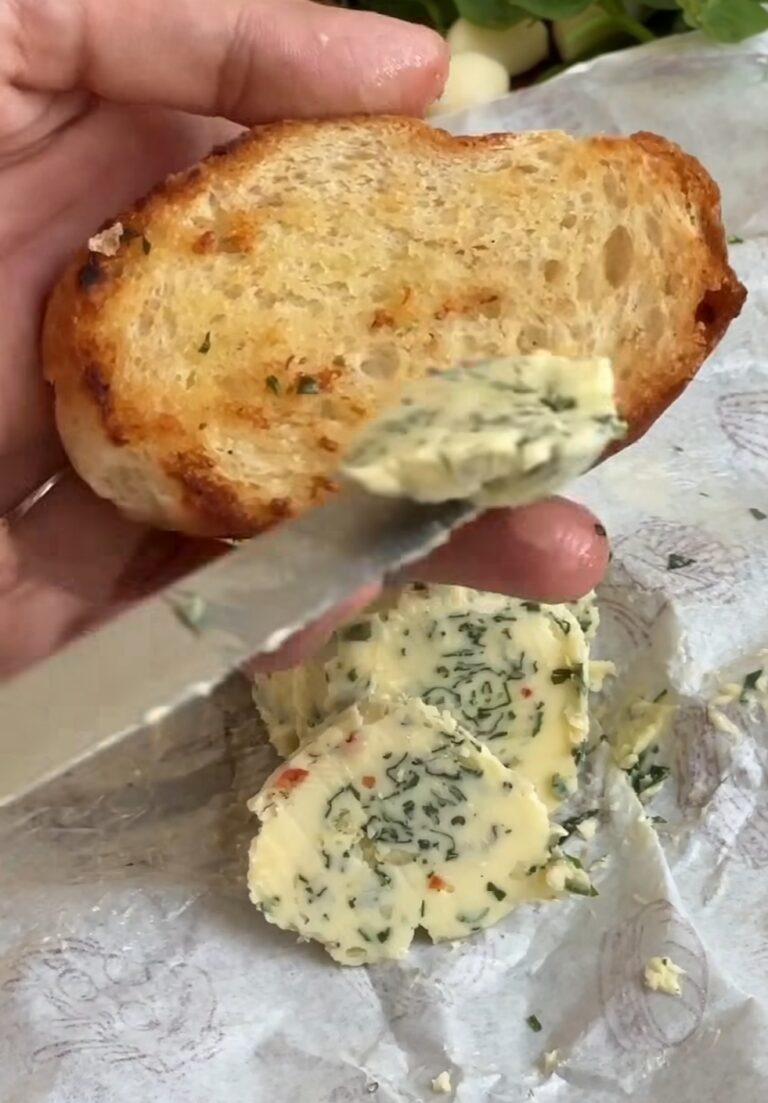Garlic Herb Compound Butter for Steak: My Chef-Tested Recipe (+ 5 Variations)