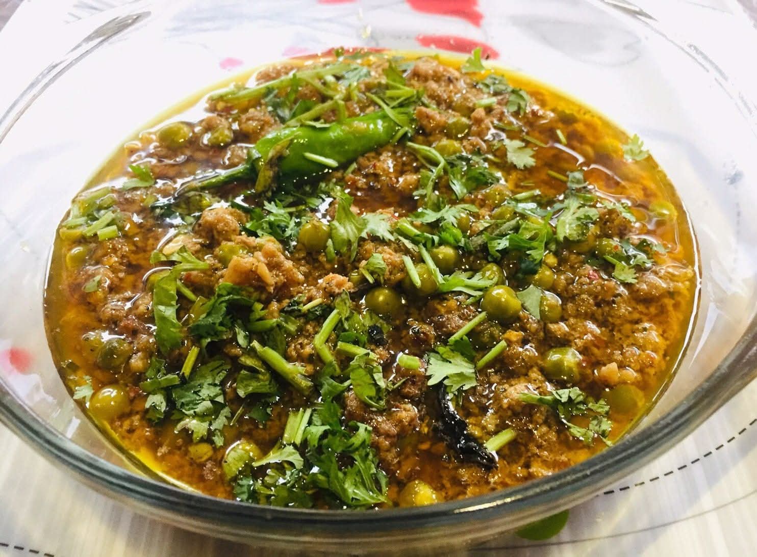 Qeema Matar Recipe (Pakistani Mince and Peas Curry, Homestyle)