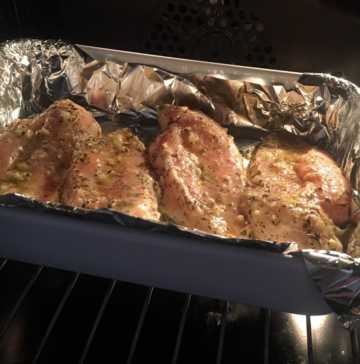 How Long to Bake Chicken Breast at 400°F (Juicy Every Time)