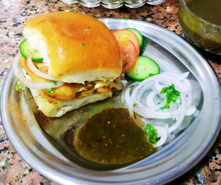 Street Style Bun Kabab Recipe (Karachi Anda Shami Bun Kabab)